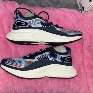 APL Men’s Streamliner